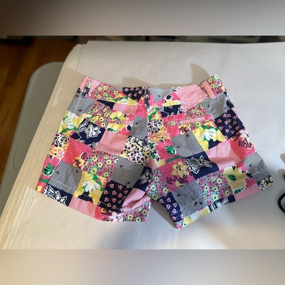Lilly Pulitzer Callahan Patchwork Shorts Women's 2 Blue Pink Floral Multi 4.5" - Picture 8 of 9
